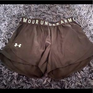 Under Armour Women's Play Up 3.0 Twist Shorts 3 in.